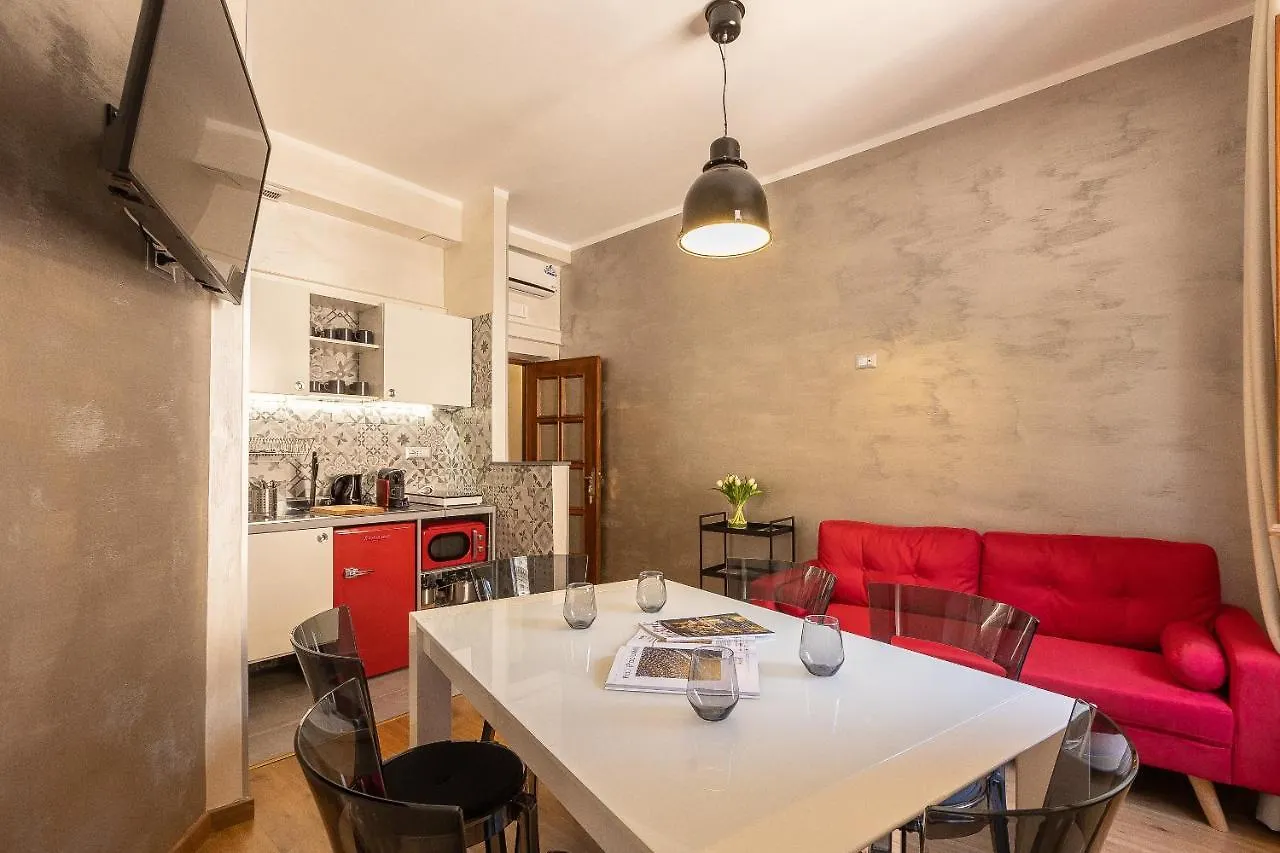 Lovely New Home Via Genova روما شقة